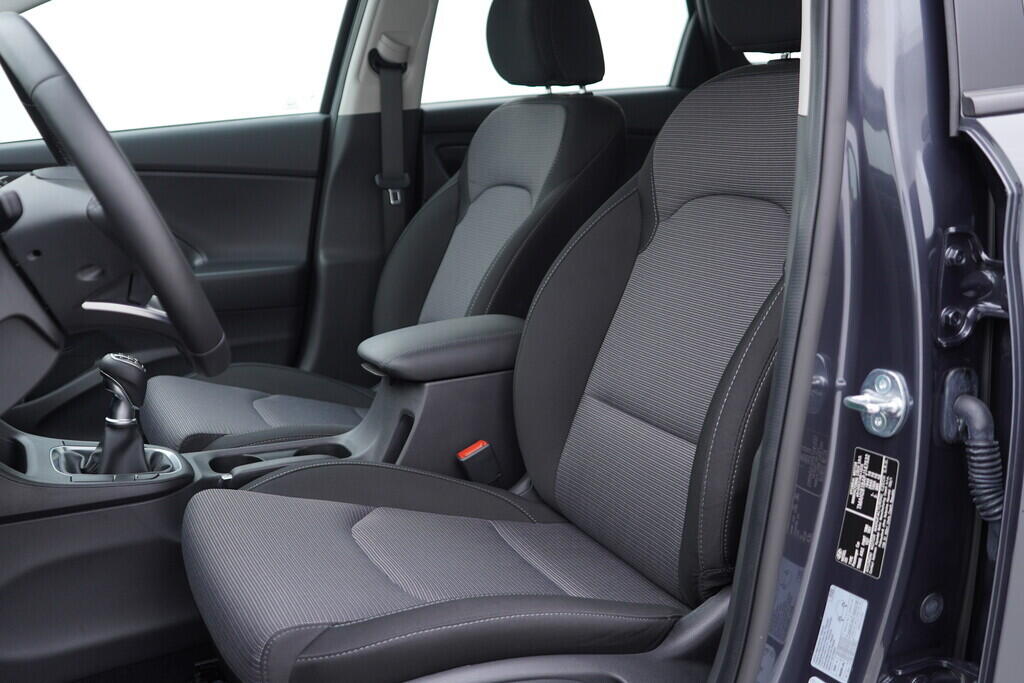 OV190V06117_22.webp_I30 Family Comfort 1.0  88 kW manuál, DPH