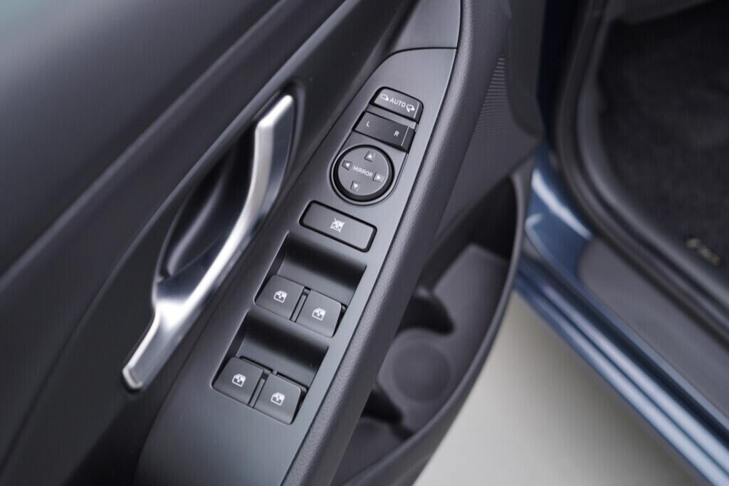 OV190V06120_20.webp_I30 Family Comfort 1.0  88 kW manuál, DPH