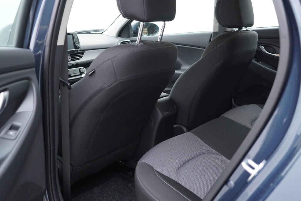 OV190V06120_33.webp_I30 Family Comfort 1.0  88 kW manuál, DPH