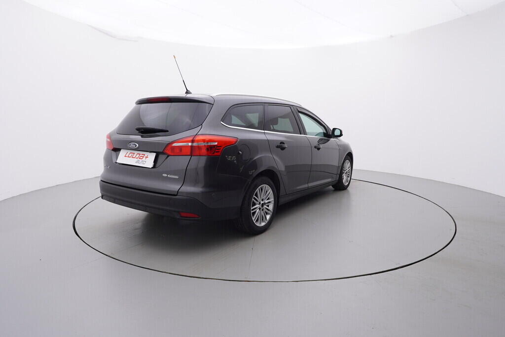 OV190V06168_14.webp_FOCUS Titanium 1.5  88 kW manuál