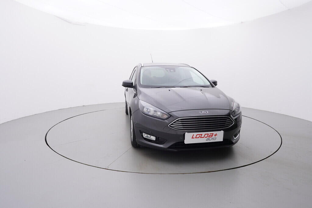 OV190V06168_17.webp_FOCUS Titanium 1.5  88 kW manuál