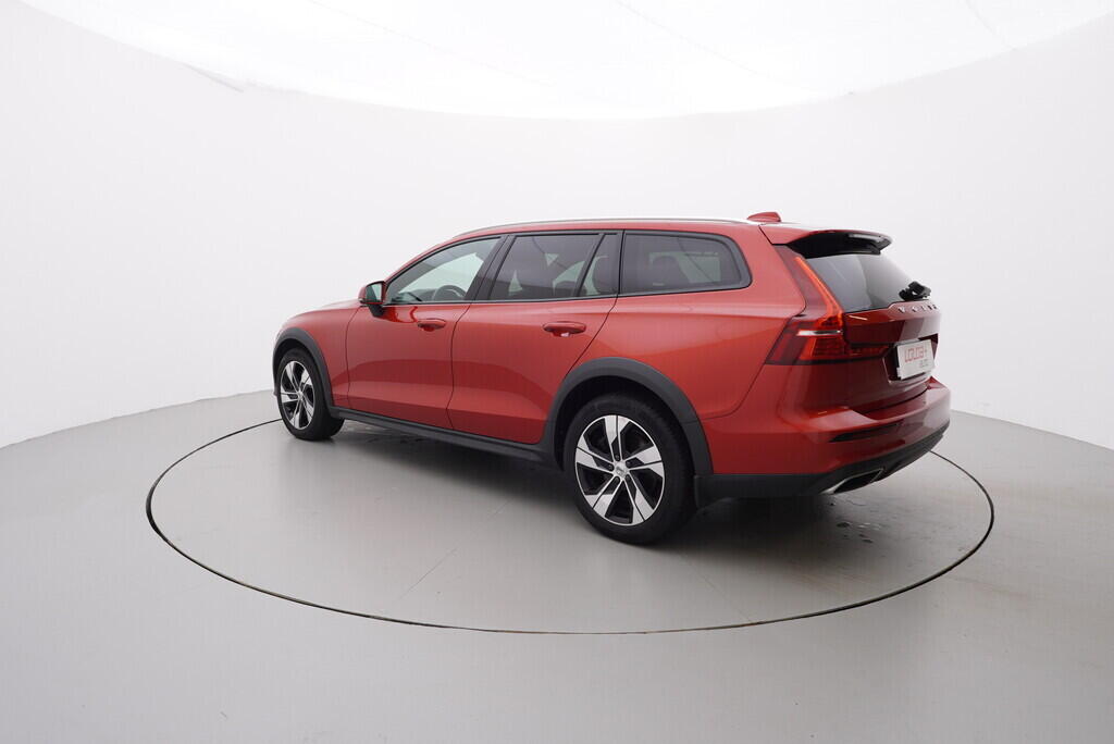 OV190V06256_13.webp_V60 Cross Country 2.0  184 kW automat, DPH