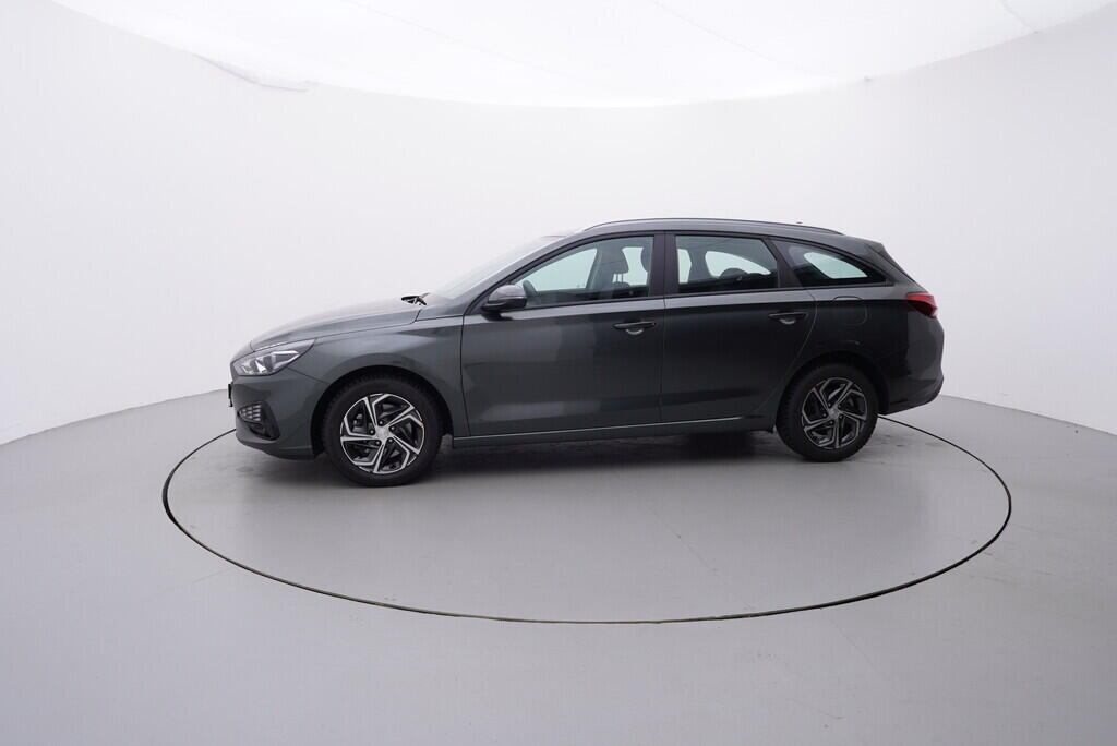 OV190V06309_11.webp_I30 Family Comfort 1.0 T-GDI 88 kW manuál, DPH