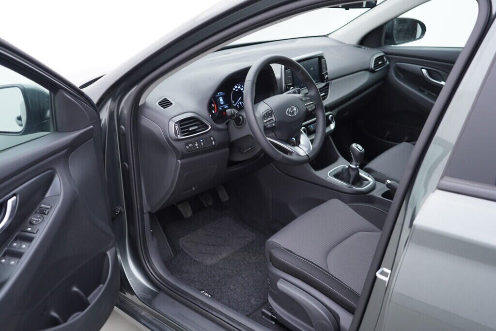 OV190V06309_18.webp_I30 Family Comfort 1.0 T-GDI 88 kW manuál, DPH