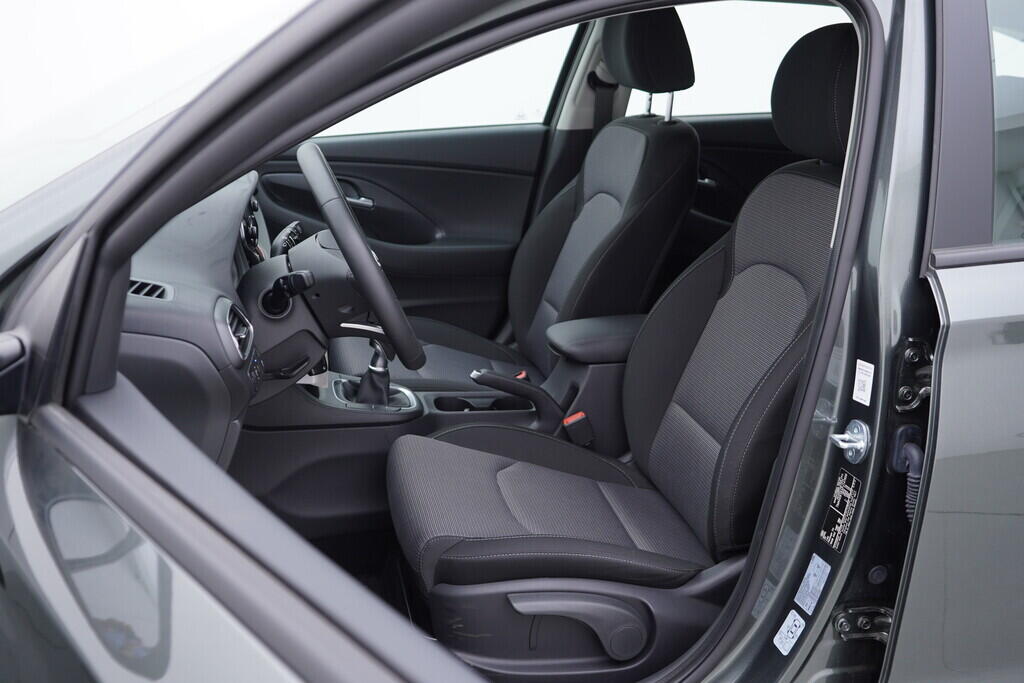 OV190V06309_22.webp_I30 Family Comfort 1.0 T-GDI 88 kW manuál, DPH