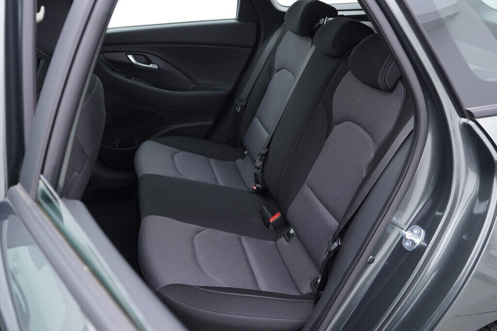 OV190V06309_38.webp_I30 Family Comfort 1.0 T-GDI 88 kW manuál, DPH