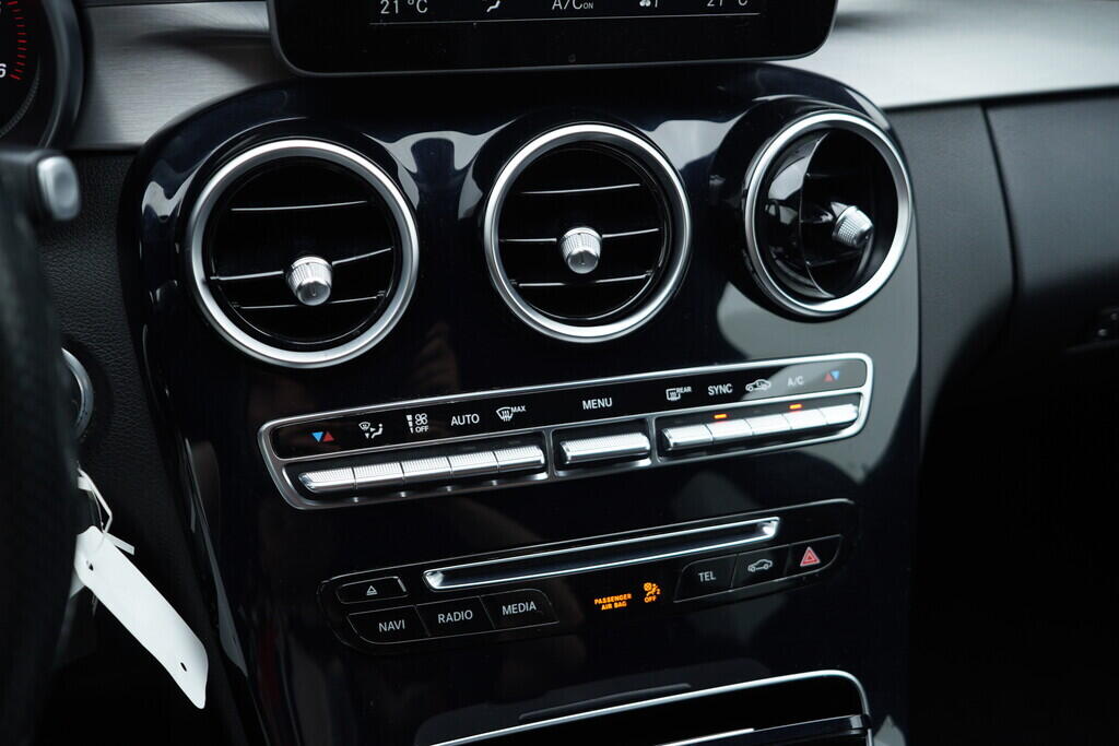 OV190V06329_37.webp_C200 C 200d Avantgarde 1.6  100 kW automat