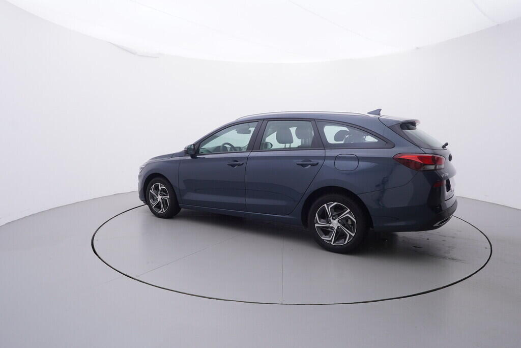 OV190V06382_12.webp_I30 Family Comfort 1.0 T-GDi 88 kW manuál, DPH