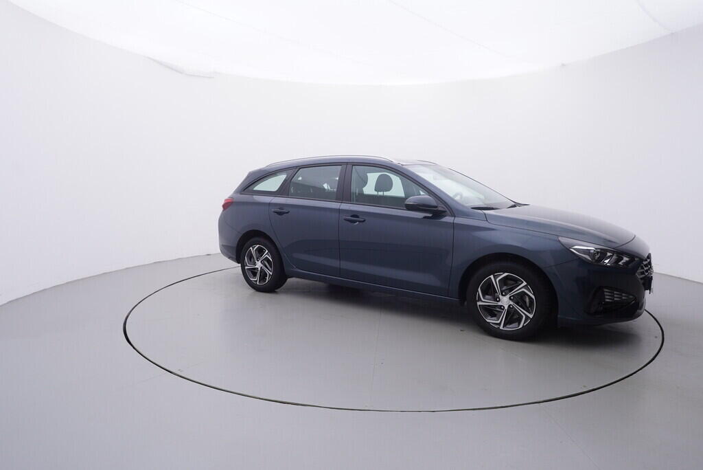 OV190V06382_16.webp_I30 Family Comfort 1.0 T-GDi 88 kW manuál, DPH