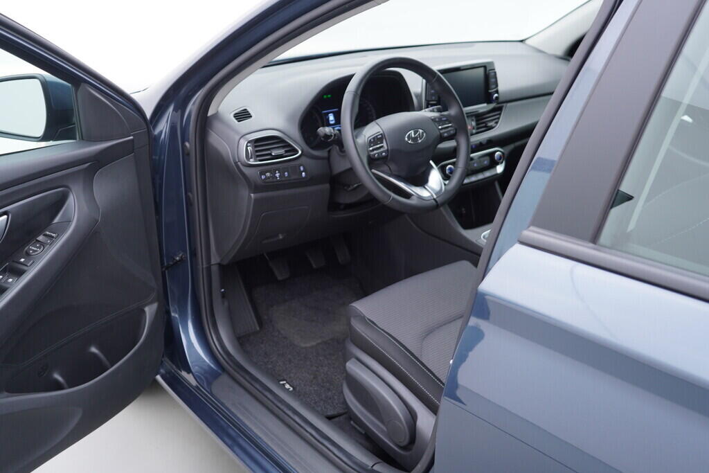 OV190V06382_18.webp_I30 Family Comfort 1.0 T-GDi 88 kW manuál, DPH