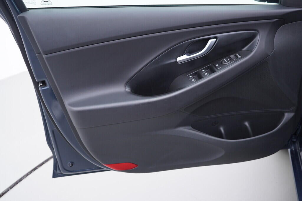 OV190V06382_19.webp_I30 Family Comfort 1.0 T-GDi 88 kW manuál, DPH