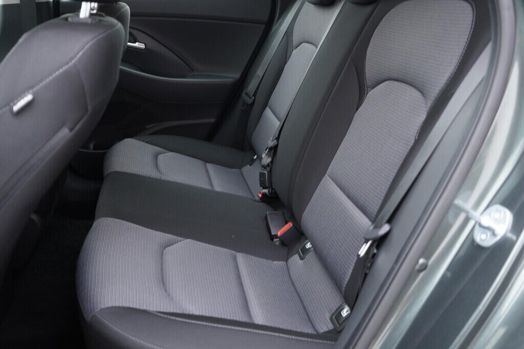 OV190V06397_33.webp_I30 Family Comfort 1.0  88 kW manuál, DPH