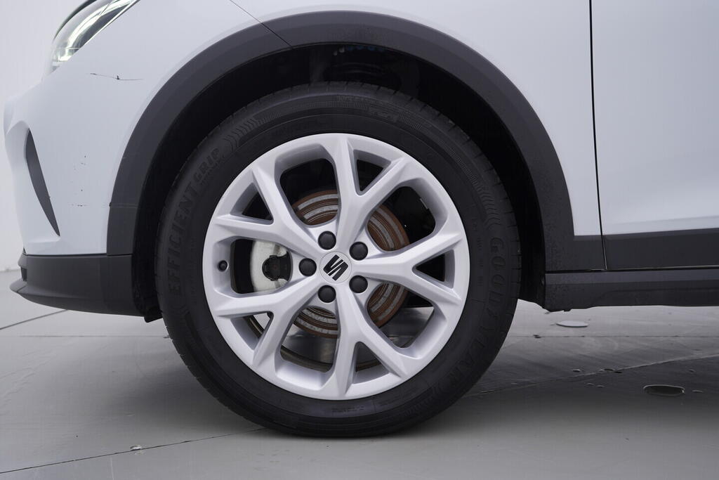 OV190V06404_35.webp_ARONA FR 1.0 TSI 70 kW manuál, DPH