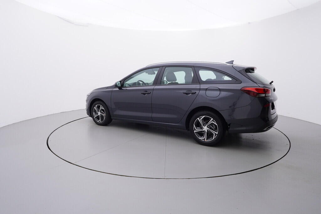 OV190V06423_12.webp_I30 WG  1.0  88 kW manuál, DPH