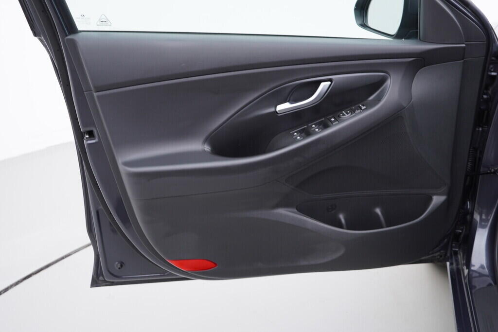 OV190V06423_19.webp_I30 WG  1.0  88 kW manuál, DPH