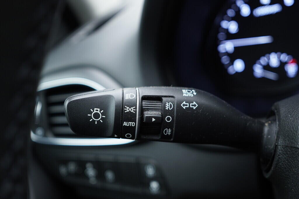 OV190V06423_23.webp_I30 WG  1.0  88 kW manuál, DPH