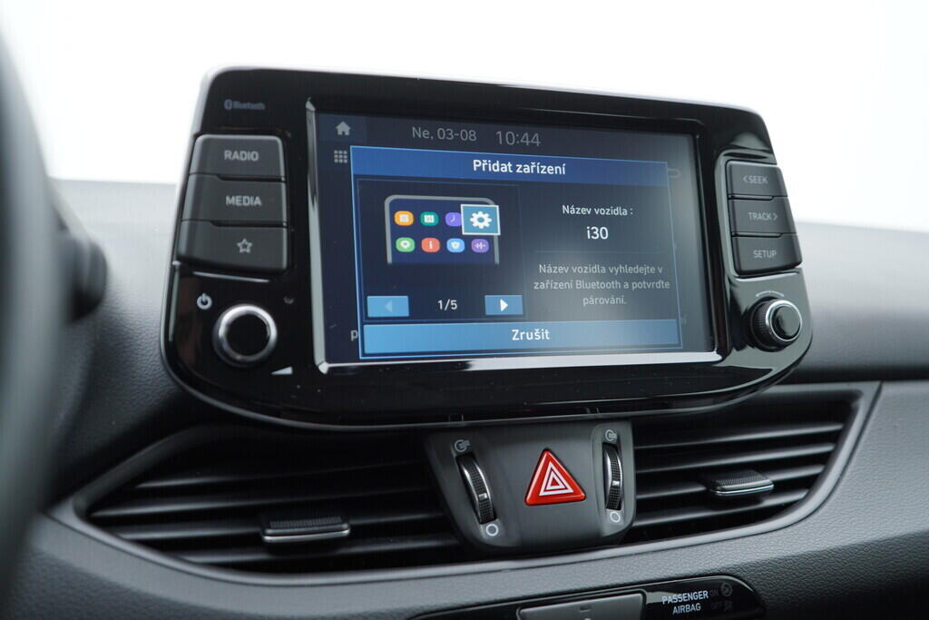 OV190V06423_28.webp_I30 WG  1.0  88 kW manuál, DPH