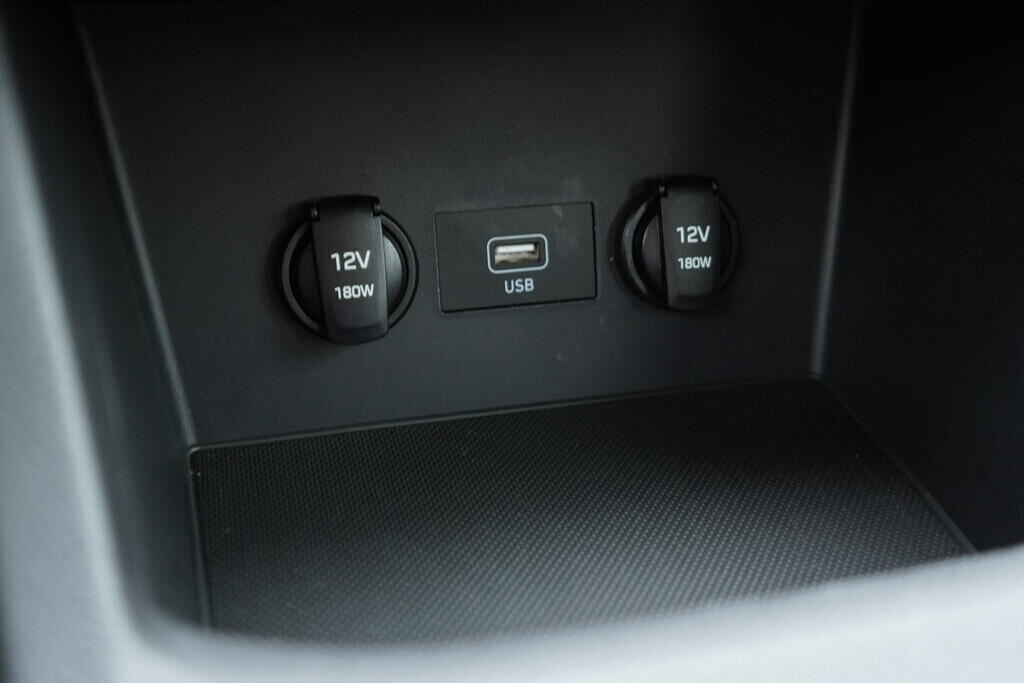 OV190V06423_31.webp_I30 WG  1.0  88 kW manuál, DPH