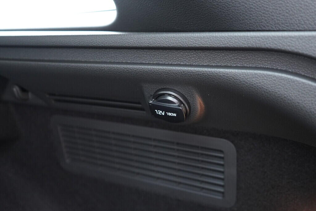 OV190V06423_38.webp_I30  1.0 T-GDI 88 kW manuál, DPH