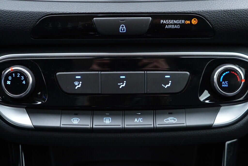 OV190V06427_31.webp_I30  1.0  74 kW manuál, DPH