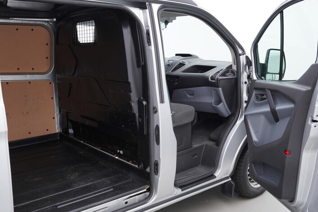 OV190V06450_32.webp_TRANSIT  2.2  92 kW manuál, DPH
