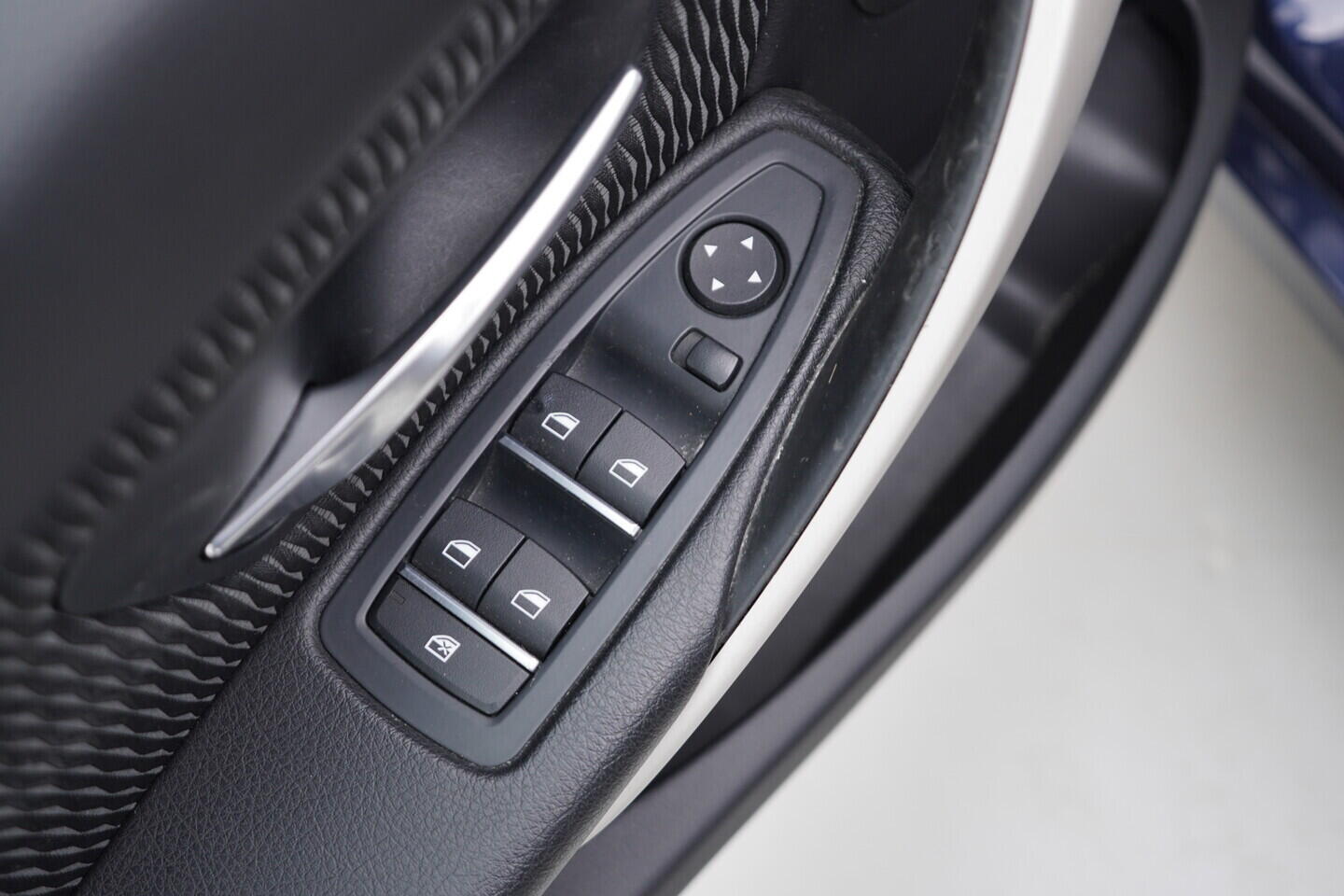 OV190V06479_20.webp_ŘADA 3 Advantage 2.0 318D 100 kW manuál