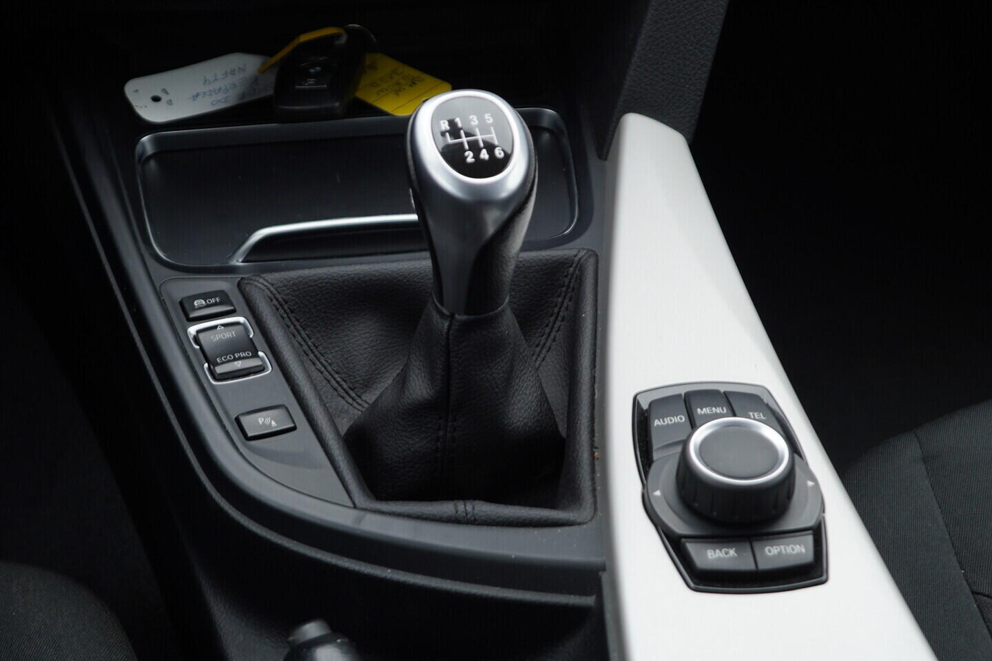 OV190V06479_32.webp_ŘADA 3 Advantage 2.0 318D 100 kW manuál