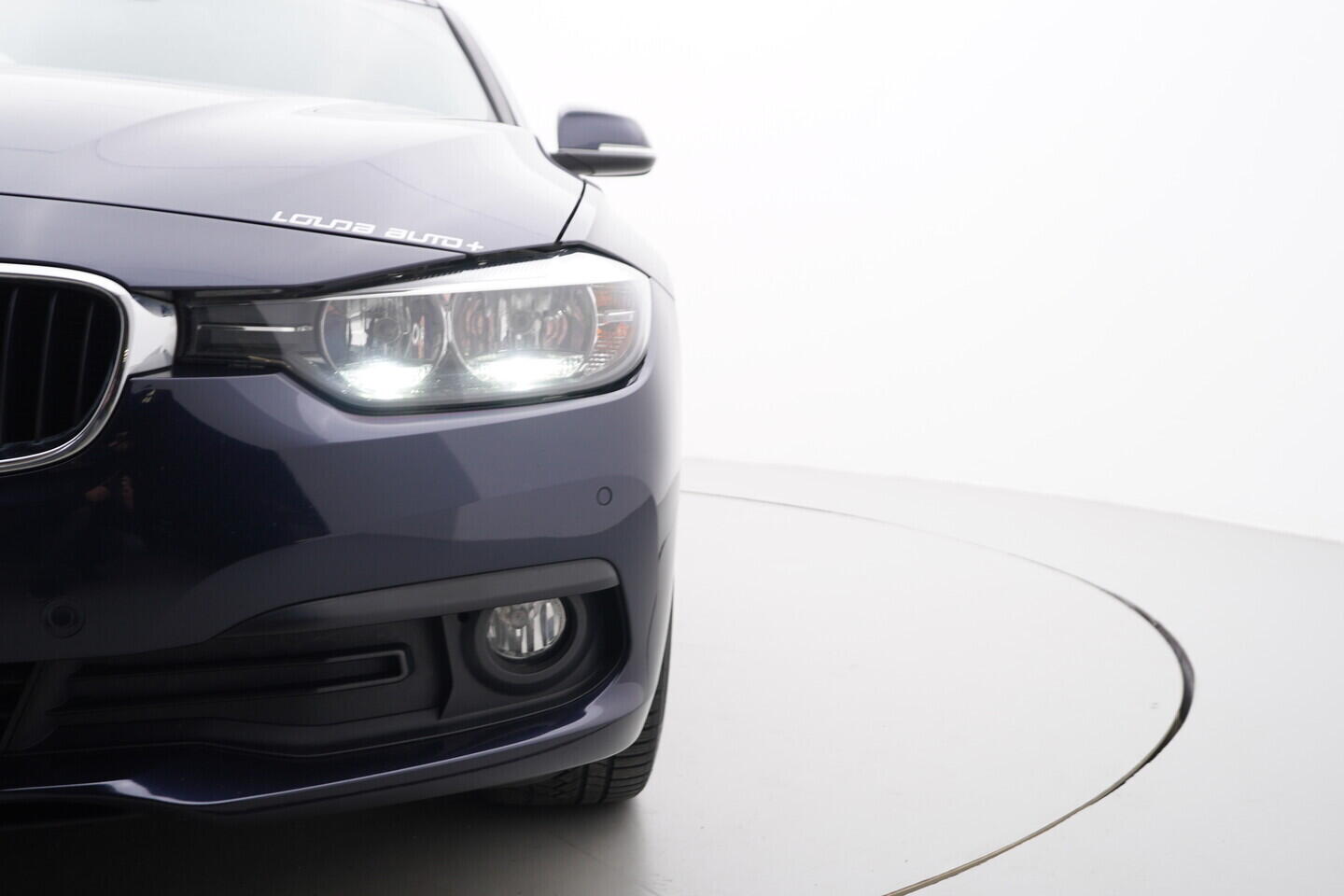 OV190V06479_40.webp_ŘADA 3 Advantage 2.0 318D 100 kW manuál