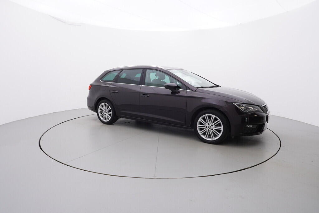 OV190V06490_16.webp_LEON Xcelence 1.9 TDI 110 kW automat