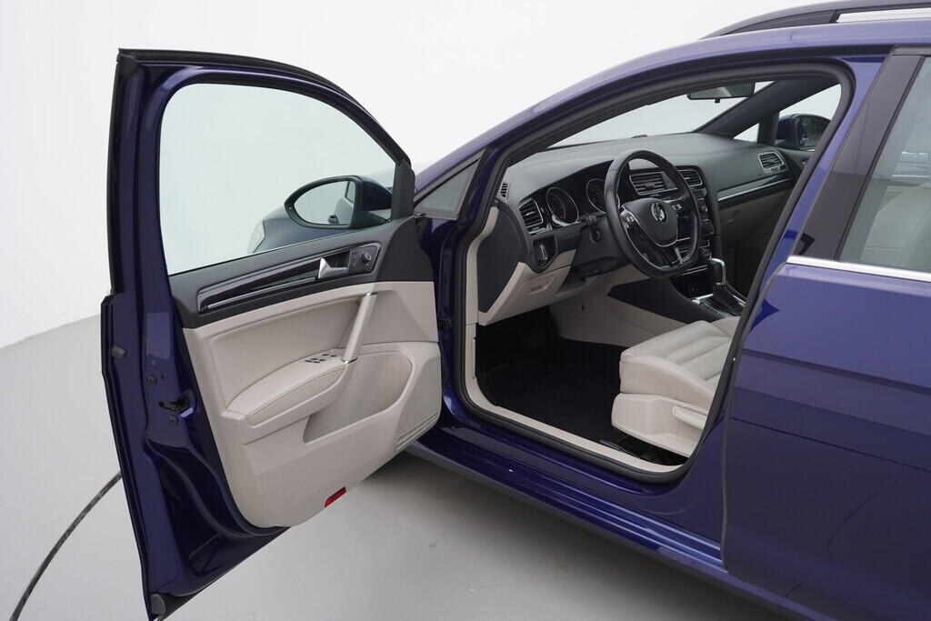 OV190V06493_18.webp_GOLF VARIANT Highline 2.0 TDI 110 kW automat