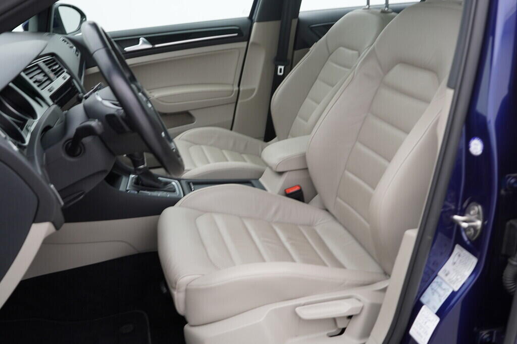 OV190V06493_22.webp_GOLF VARIANT Highline 2.0 TDI 110 kW automat