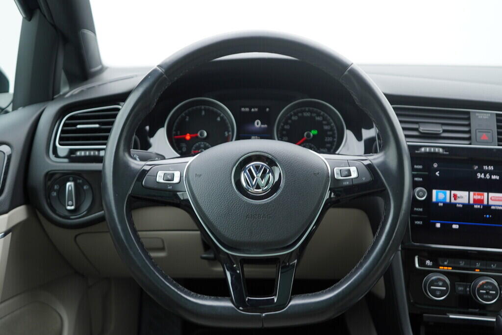 OV190V06493_25.webp_GOLF VARIANT Highline 2.0 TDI 110 kW automat