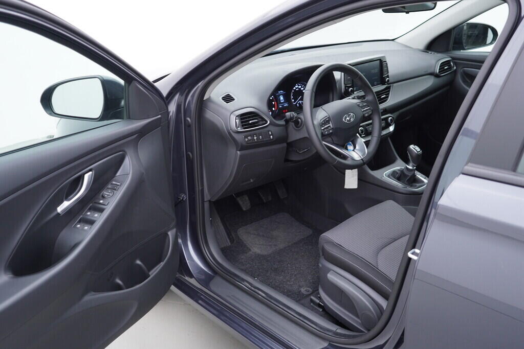 OV190V06526_18.webp_I30 Family Comfort 1.0 T-GDI 88 kW manuál, DPH