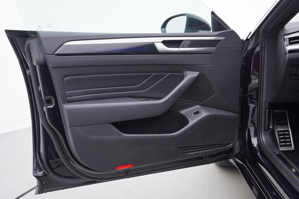 OV190V06542_19.webp_ARTEON SHOOTING-BRAKE R-Line 2.0 TDI 147 kW automat, DPH