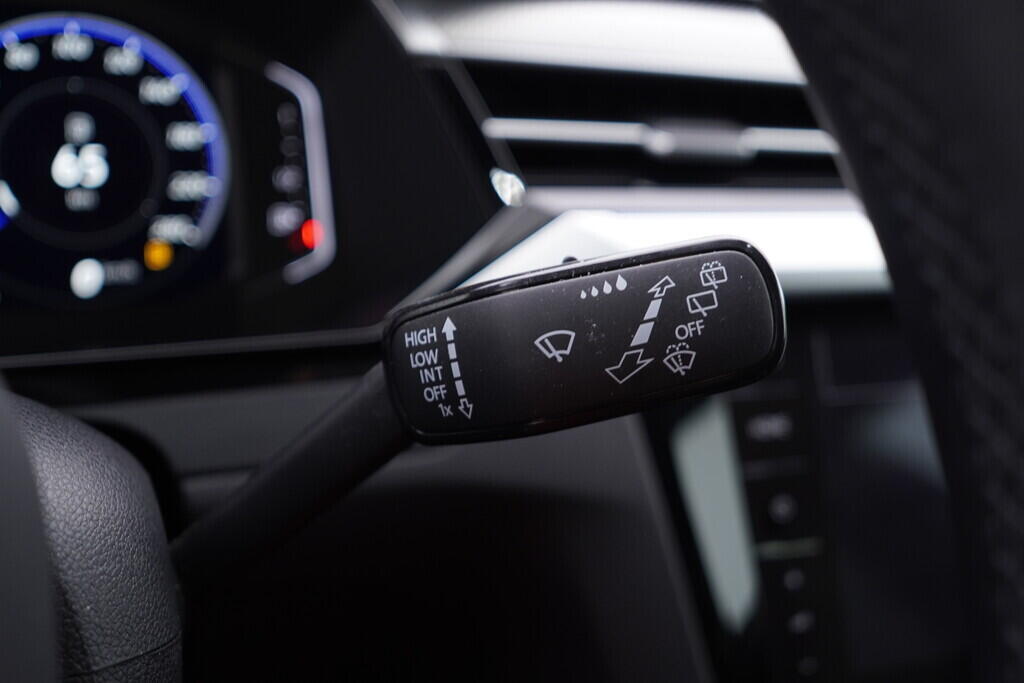 OV190V06542_25.webp_ARTEON SHOOTING-BRAKE R-Line 2.0 TDI 147 kW automat, DPH