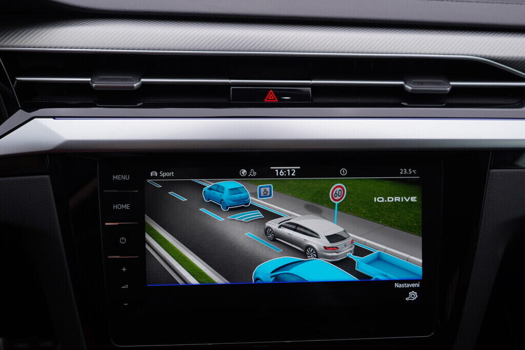 OV190V06542_33.webp_ARTEON SHOOTING-BRAKE R-Line 2.0 TDI 147 kW automat, DPH