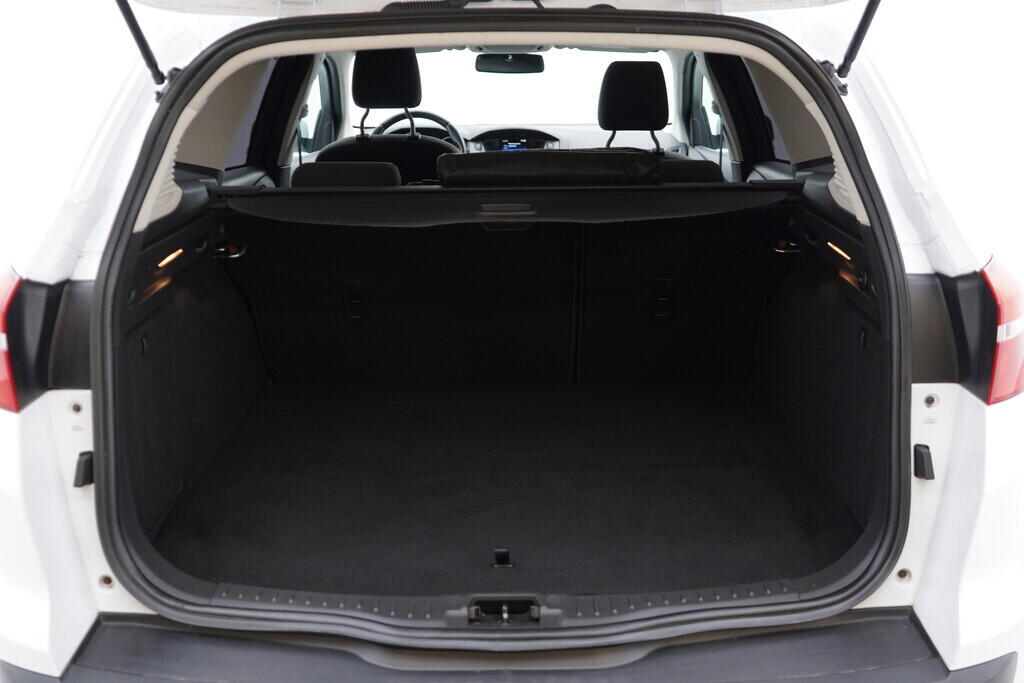 OV190V06558_33.webp_FOCUS Titanium 1.0  92 kW manuál