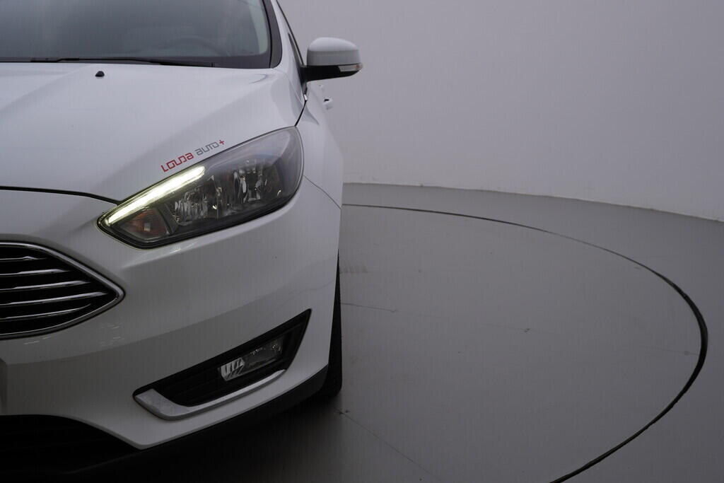 OV190V06558_37.webp_FOCUS Titanium 1.0  92 kW manuál