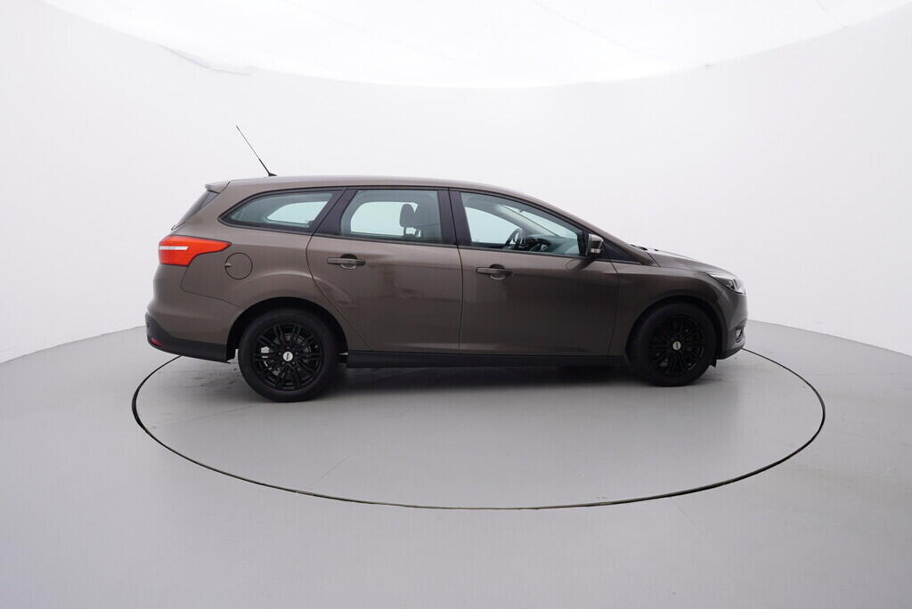 OV190V06561_15.webp_FOCUS Business 1.5 TDCi 70 kW manuál