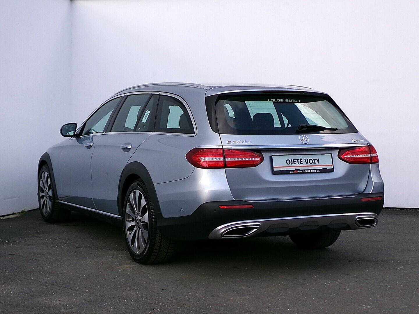 OV190V06690_16.webp_E220 4matic Allterrain 2.0  143 kW automat