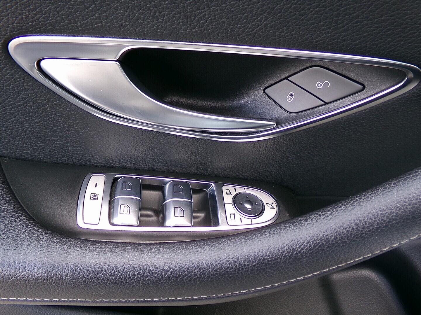 OV190V06690_20.webp_E220 4matic Allterrain 2.0  143 kW automat