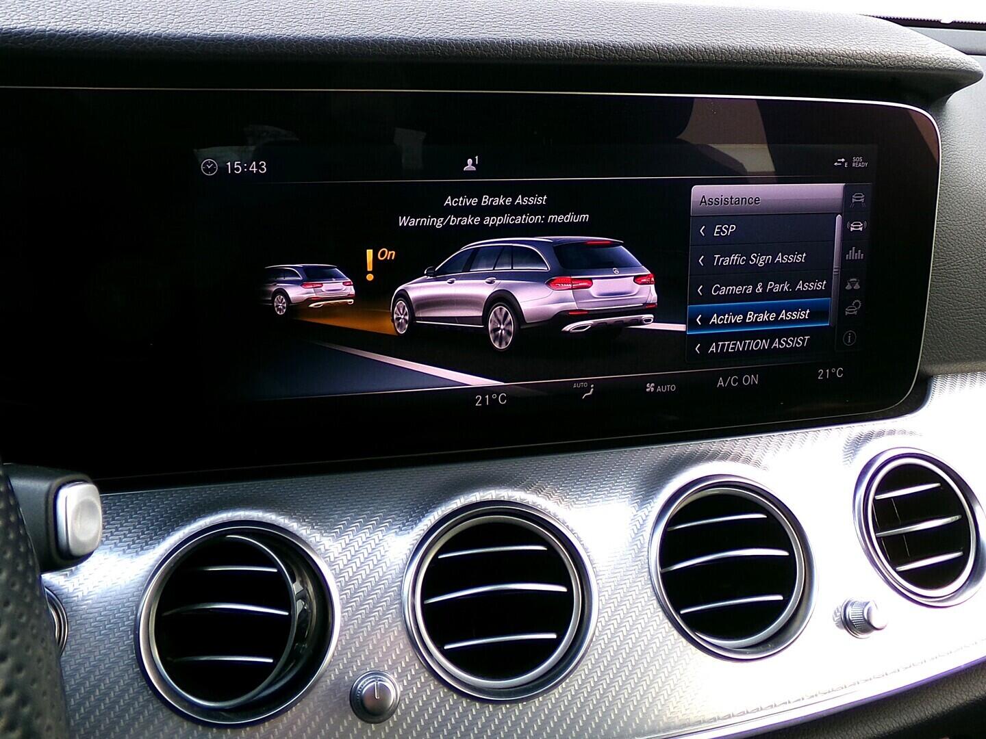 OV190V06690_49.webp_E220 4matic Allterrain 2.0  143 kW automat