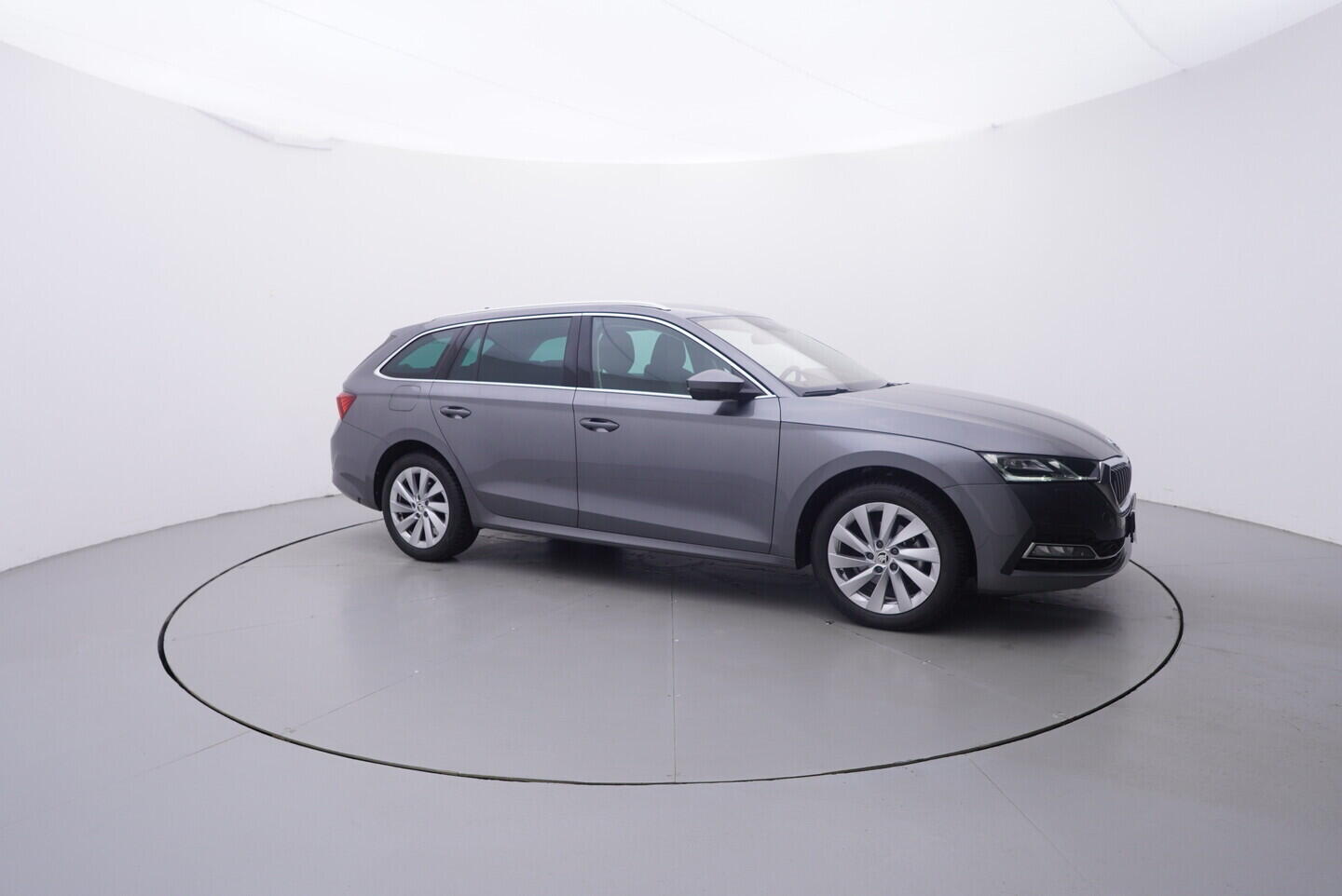 OV190V06736_12.webp_OCTAVIA Style 2.0 TDI 110 kW automat, DPH
