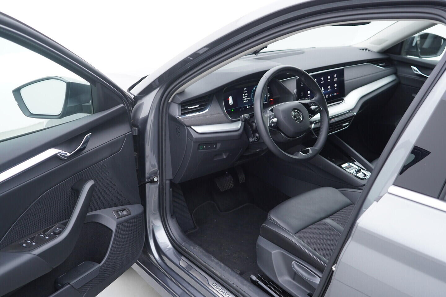 OV190V06736_18.webp_OCTAVIA Style 2.0 TDI 110 kW automat, DPH