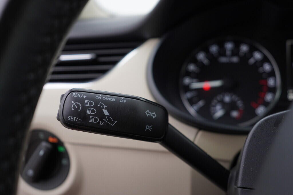 OV190V06786_23.webp_OCTAVIA Style Extra 1.6 TDI 81 kW automat