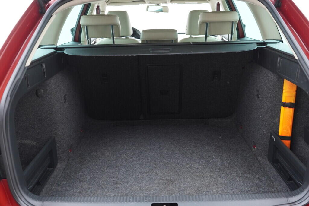 OV190V06786_36.webp_OCTAVIA Style Extra 1.6 TDI 81 kW automat