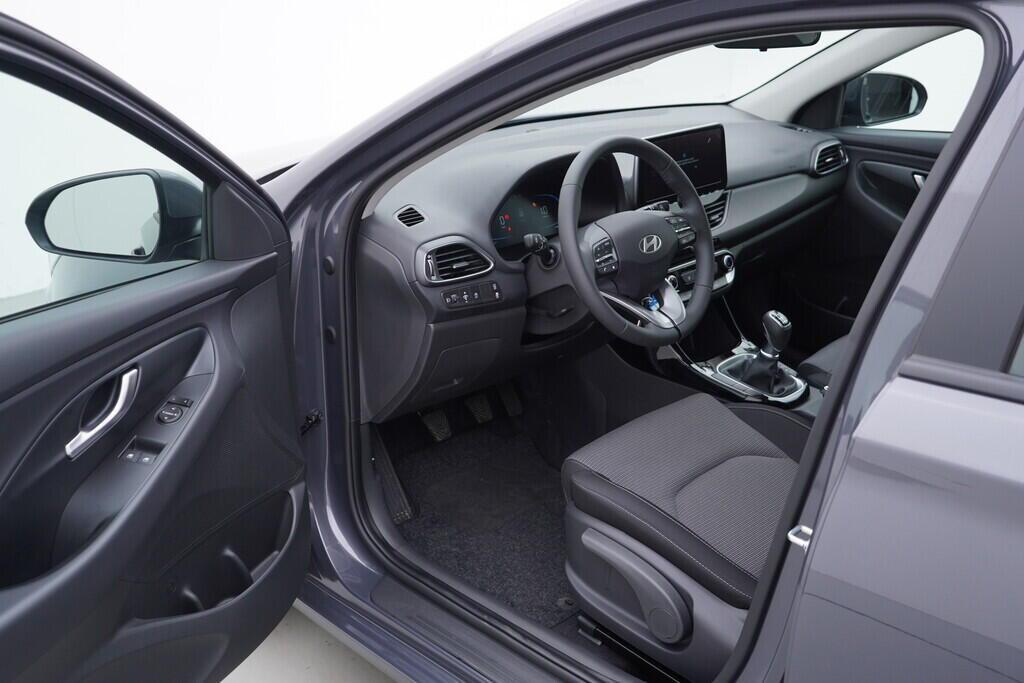 OV190V06787_18.webp_I30 Start 1.0  74 kW manuál, DPH