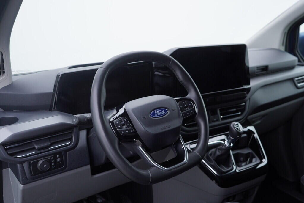 OV190V06790_21.webp_TOURNEO CUSTOM Titanium L2 2.0 EcoBlue 110 kW manuál, DPH