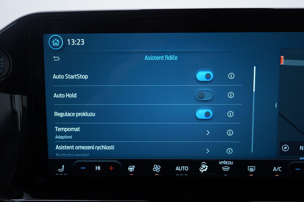 OV190V06790_27.webp_TOURNEO CUSTOM Titanium L2 2.0 EcoBlue 110 kW manuál, DPH