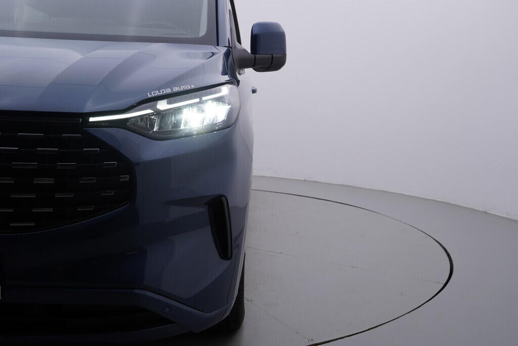 OV190V06790_41.webp_TOURNEO CUSTOM Titanium L2 2.0 EcoBlue 110 kW manuál, DPH